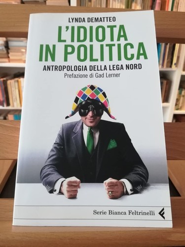 Idiota politica - in,